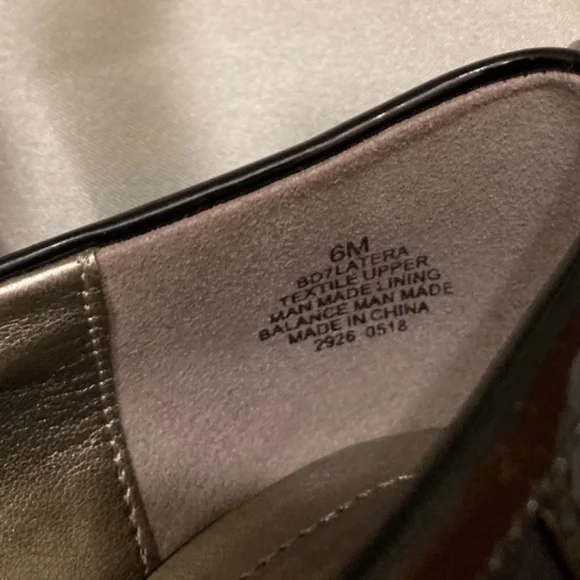 Bandolino Latera Black Wedge Slip-On Loafer Flats Faux Leather Size 6 VGUC - Picture 7 of 14